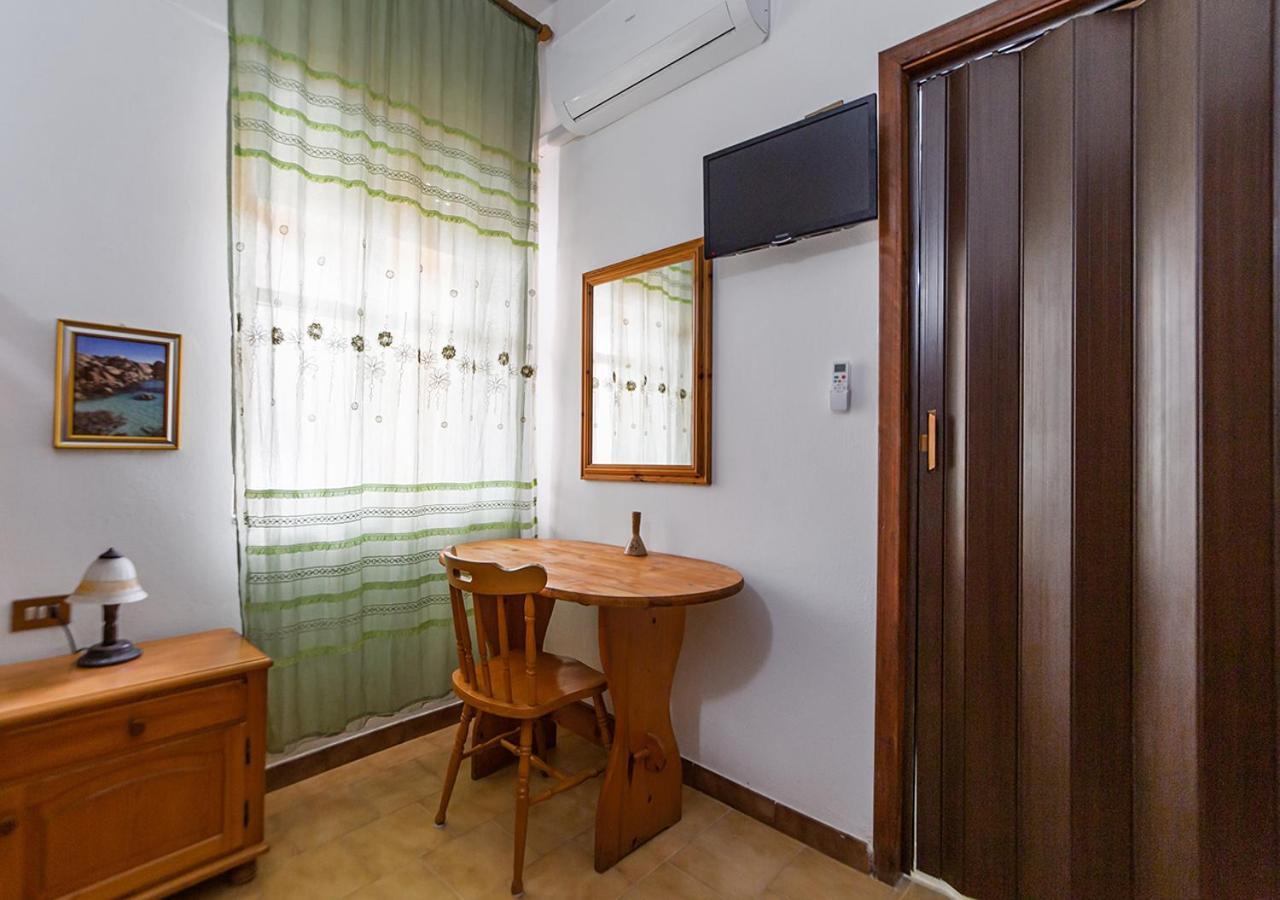 A Casa Di Gio - Murphy Holiday Home La Maddalena  Zewnętrze zdjęcie