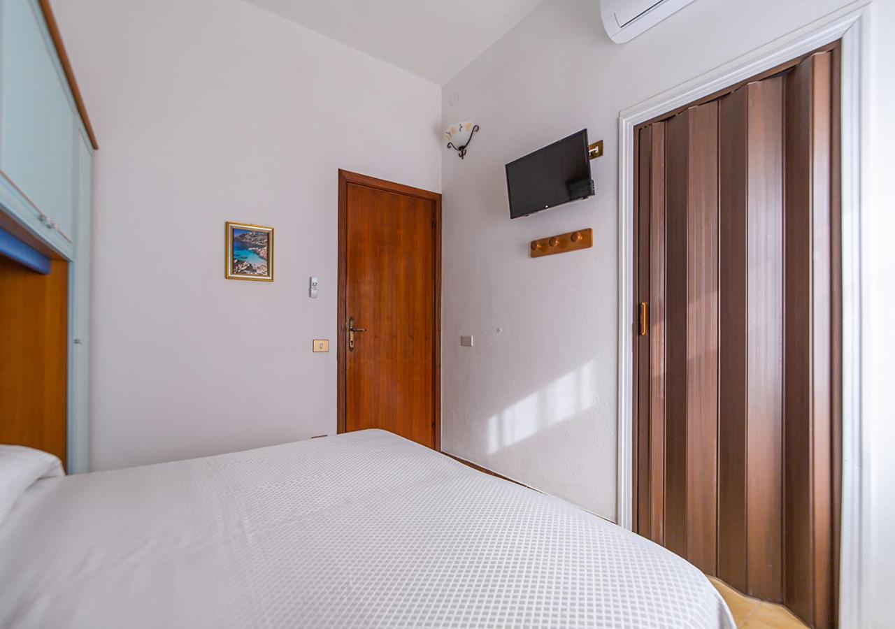 A Casa Di Gio - Murphy Holiday Home La Maddalena  Zewnętrze zdjęcie